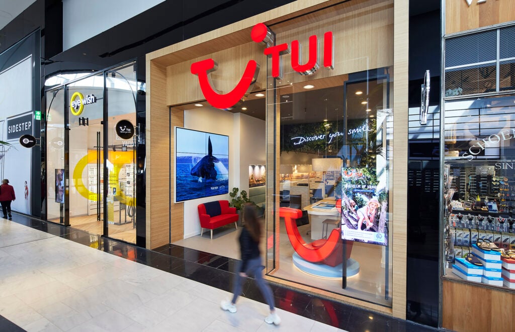 travel bureau Tui